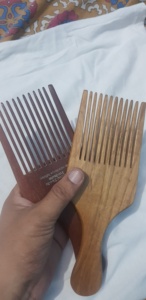 Ensemble de peigne et brosse à cheveux en bois avec dents en bambou, conception à double tête à dents larges pour un usage domestique, vente en gros d'artisanat en bois - Product Image 4