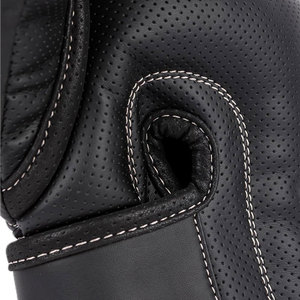 厂家直销舒适钩环带合成皮革拳击手套，带男女通用定制标志 - Product Image 4