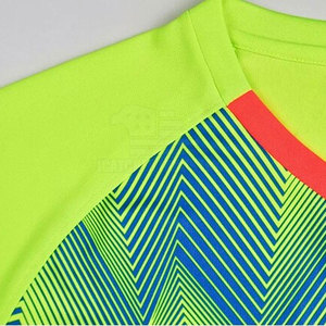 Equipo desgaste uniforme de fútbol de alta calidad personalizado Color fútbol Jersey 100% poliéster para la venta en línea - Product Image 6