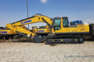 รถขุดไฮดรอลิกตีนตะขาบยี่ห้อดัง 23 ตัน รุ่น XE235C - Product Image 2