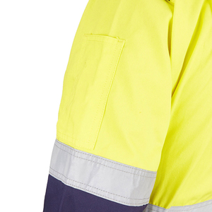 ชุดคลุมทำงานสะท้อนแสงแบบ Hi-Vis ป้องกันไฟไหม้ มองเห็นได้ชัดเจน ปลอดภัย เหมาะสำหรับงานด้านความปลอดภัยสำหรับผู้ชาย รุ่นพื้นฐาน - Product Image 3