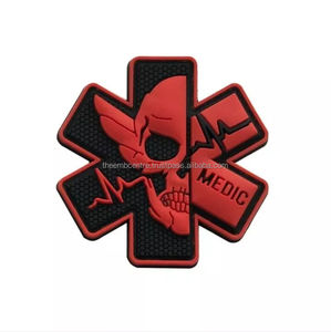 Vente en gros 2024 Meilleure vente Logo personnalisé PVC Badges Grande fleur Forme Dentelle Vêtements Nouveau design en caoutchouc souple PVC Badges tissu sergé - Product Image 3