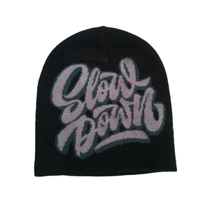 Bonnet de ski en coton tricoté unisexe de haute qualité Bonnet d'hiver en acrylique avec motif tête de mort Jacquard Logo personnalisé pour vêtements de plage - Product Image 3