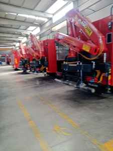 Grue de sauvetage montée sur camion hydraulique, construction légère, moment de levage élevé, expédition rapide, meilleure qualité - Product Image 3