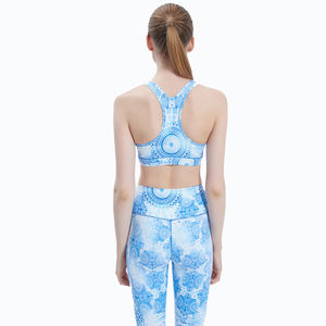 Ensemble de yoga personnalisé en gros avec impression par sublimation 3D pour femmes, soutien-gorge de sport floral sans couture et leggings, vêtements de sport pour la salle de sport, vêtements de fitness - Product Image 2