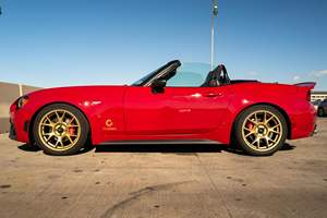 F I A T 124 SPIDER ABARTH d'occasion 2018, conduite à gauche/droite - Product Image 2