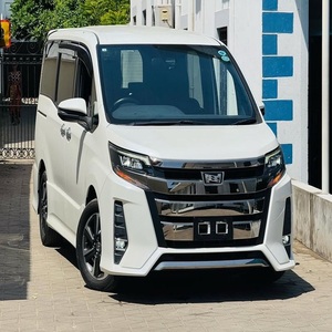 N_oah 2018 2.0L A_utomatic H_atchback à transmission rapide - Product Image 1