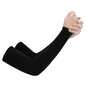 Mangas de brazo negras con logo personalizado unisex, pantalones cortos de ciclismo con protección solar para adultos, hombres y mujeres, para usar durante el entrenamiento. - Product Image 1