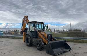 Mini Cargadora de Ruedas 2024 para 570SV 4x4 Diésel Euro5 72KW, Carga Nominal de 9 Toneladas, Cojinete de Motor y Caja de Cambios de Alta Eficiencia - Product Image 6