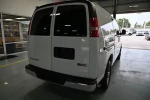 2019 GMC Savanna 2500 Trabajo - Product Image 3