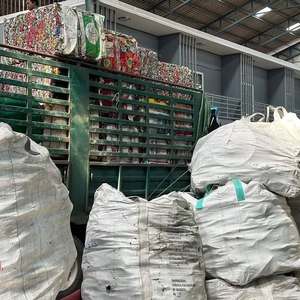 Servicio de Empaquetado Personalizado, Marca Privada, Chatarra de UBC, OEM, Empacado en Pacas, Modelo de Chatarra de Ruedas de Aluminio para Comerciantes de Latas de Aluminio - Product Image 4