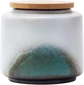 Petite urne de montagne en céramique blanche moderne durable et caractéristique de sécurité pour les cendres des adultes, des enfants et des animaux de compagnie Souvenir décoratif - Product Image 1