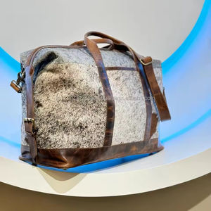 Nouveau fait à la main 100% cheveux naturels sur des sacs de sport en cuir de vachette élégant sac de voyage parfait en cuir véritable sacs à bagages occidentaux pour unisexe - Product Image 3