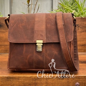 Venta al por mayor de fábrica, bolso de hombro Vintage de cuero de grano completo para hombre, bolsos de mensajero cruzados informales de cuero de vaca genuino de alta calidad - Product Image 1