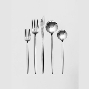 Best Design Set de couverts en acier inoxydable Set cuillère et fourchette avec manche en bois pour les événements de mariage - Product Image 3