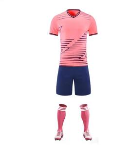 Uniformes de Fútbol Personalizados Sublimados de Alta Calidad para Equipos Juveniles, Conjunto de Camiseta de Manga Corta Transpirable de Secado Rápido, Uniforme de Fútbol al por Mayor - Product Image 5