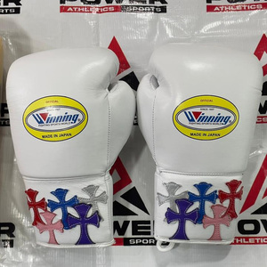 Prix de gros, qualité supérieure, gants de boxe sur mesure, cuir de vache véritable, avec un design unique de gants de boxe Chrome Heart - Product Image 2