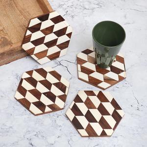 Posavasos de madera de nogal de primera calidad hechos a mano, posavasos cuadrados ecológicos para té/para tazas posavasos, alfombrillas y almohadillas artesanales - Product Image 2