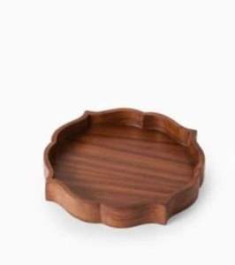 Bandeja de madera ahuecada hecha a mano bandeja para servir desayuno con asas Plato decorativo de madera para Cocina - Product Image 4