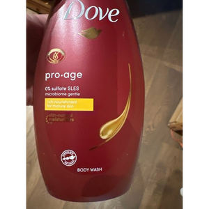 Gel de Ducha Antienvejecimiento, Limpia Suavemente con Dove Pro Age Mientras Nutre e Hidrata la Piel - Product Image 2