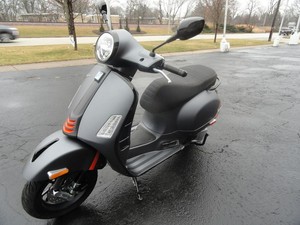 NUOVO Scooter-Motorino <span class=keywords><strong>Vespa</strong></span> <span class=keywords><strong>GTS</strong></span> Super <span class=keywords><strong>300</strong></span> Sport 2026 - Product Image 1