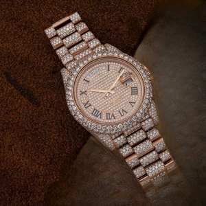 Montre de qualité supérieure en acier inoxydable avec bracelet en cuir, or rose bicolore, pavé de diamants en moissanite, date automatique, cadran esthétique - Product Image 5