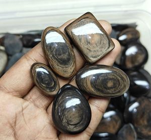 Cabochon en obsidienne cuivrée poli à la main, pierre précieuse en quartz cristallin en forme de poire, fourniture en gros pour la fabrication de bijoux - Product Image 4