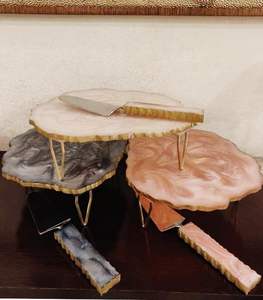 Support à gâteau rond en résine à 3 niveaux personnalisé piédestal pour gâteau de mariage sur mesure avec outils pour gâteau de mariage au design floral BY HF CRAFTS - Product Image 6