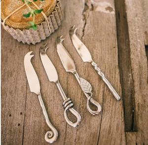 Ensemble de 4 couverts à fromage en acier inoxydable antique ensemble de couverts Royal Handmade Home Kitchen Use Cheese Set - Product Image 5