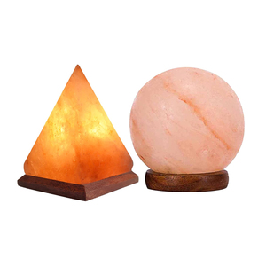 Venta al por mayor Premium Restaurante Lámpara de mesa Artesanía natural Resplandor rojo Sal Pakistán Himalaya Lámpara de cristal de roca con bombilla E14 - Product Image 1