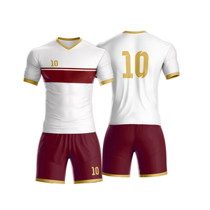 Maillot de sport en polyester respirant à sublimation dernier modèle personnalisé, kit de football, ensemble de maillot de football 100% polyester personnalisé - Product Image 4