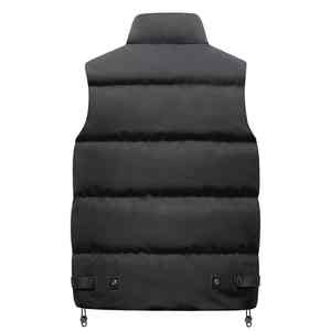 Chaqueta acolchada personalizada con aislamiento para hombre, acolchado ligero y suave, ajuste moderno y elegante, ideal para ropa de calle de invierno diaria - Product Image 5