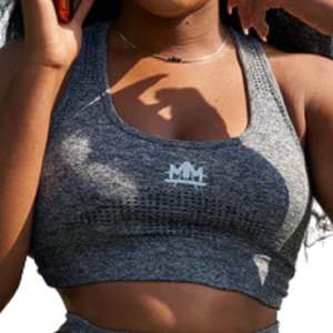 Ensemble de vêtements de sport pour femmes, soutien-gorge de sport et short taille haute, deux pièces, tenue de sport active, extensible - Product Image 3