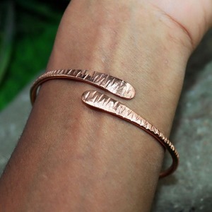 Handmade <b>pure</b> <b>copper</b> <b>bracelet</b> for men women arthritis pain relief healing magnetic therapy bangle adjustable open cuff design - Product Image 1