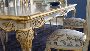 Juego de Comedor Clásico Dillon de Madera con Tallados - Product Image 4