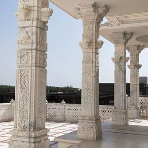 Pilar de Mármol Tallado a Mano Moderno con Diseño de Chhatri para Patio de Templo, Arquitectura Histórica e Instalación en Exteriores - Product Image 1