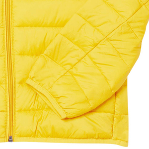 Chaqueta Acolchada con Estampado de Camuflaje de Moda con Aislamiento Térmico Ligero y Bolsa Plegable para Aventuras en Clima Frío - Product Image 4