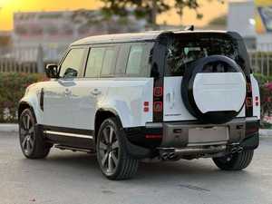 Tout Nouveau Land Rover Defender P525 HSE Turbo 4.0L V8 Essence Sièges en Cuir Toit Panoramique LED R20 Gauche Automatique - Product Image 4