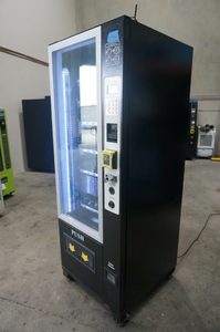 Distributeur automatique réfrigéré pour magasin de détail avec fonction de vente de bouteilles et de levage de billets, et fonctionnalité de distribution de snacks, à vendre - Product Image 5
