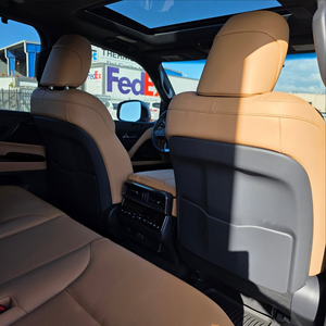 ภายในรถ SUV พร้อมเบาะหนังสีอ่อน หลังคาซันรูฟแบบพาโนรามา ระบบควบคุมอุณหภูมิอัตโนมัติ 7 ที่นั่ง - Product Image 1