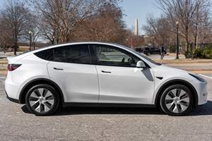 Venta en subasta del M4 Competition x KITH Coupe, modelo de edición limitada KITH. - Product Image 2