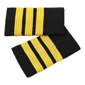 Insigne d'épaulette de marine royale brodé à la main de qualité supérieure avec options d'étiquettes de logo de marque personnalisées pour les applications uniformes formelles - Product Image 2