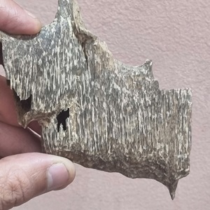 Chips de madera Oud para crear una atmósfera calmante - Product Image 2