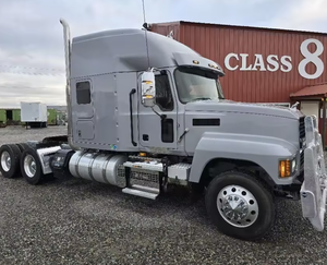 Camión Tractor Diésel de Larga Distancia 6x4 con Cabina Dormitorio para Entrega de Carga - ¡Lo Mejor! ! - Product Image 4