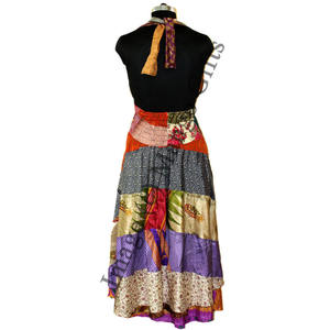 Robe longue maxi vintage en soie pour femme, style sari, col halter, taille élastique, respirante, style bohème pour la journée, tenue de plage hippie - Product Image 3
