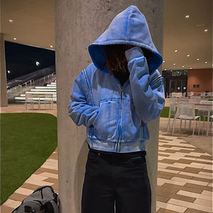 Sudadera Corta con Cremallera y Pedrería, Estilo Urbano, Lavado Ácido Desgastado, 420 Gsm, Personalizada y de Buena Calidad - Product Image 5