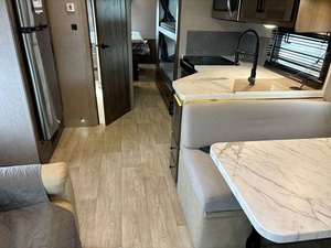 Caravane pliante imperméable N-e-x-u-s Rv R-e-b-e-l 35R 2024 d'occasion prête à la vente - Product Image 4