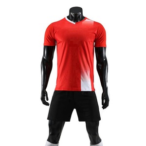 Ensemble de vêtements de sport de football personnalisés pour hommes uniforme d'entraînement d'équipe avec LOGO kit de maillot de football et survêtement avec logo - Product Image 4