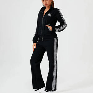 Conjunto Deportivo de Dos Piezas con Capucha para Mujer, Diseño Personalizado con Logotipo y Pedrería, Invierno, Casual, Lujoso, Transpirable, Largo Completo - Product Image 1