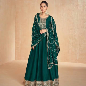 Premium Heavy Silk Salwar Kameez Trending XL Size con margen extra Ropa de estilo indio elegante - Product Image 1